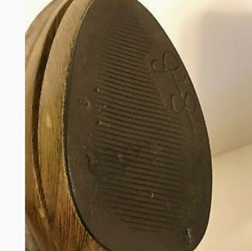 Grey Suede Jessica Simpson size 8.5 in great condi